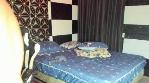 Snapshot of philhotbody chatting on January 13, 2:42 pm AJ online show from January 13, 2:42 pm