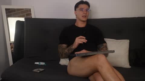 Snapshot of philip_dalton chatting on February 19, 3:24 am Philip Dalton online show from February 19, 3:24 am