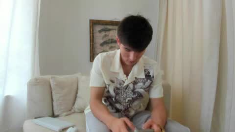 Snapshot of philiprich1_ chatting on April 4, 4:59 pm philiprich online show from April 4, 4:59 pm