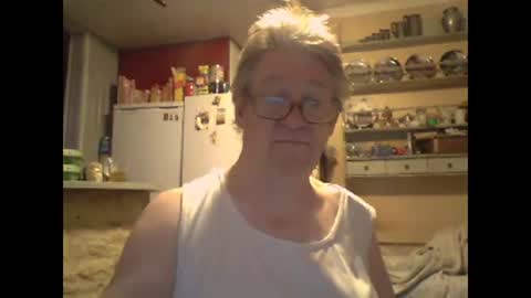 Snapshot of phillboys chatting on February 22, 4:49 pm phillboys online show from February 22, 4:49 pm