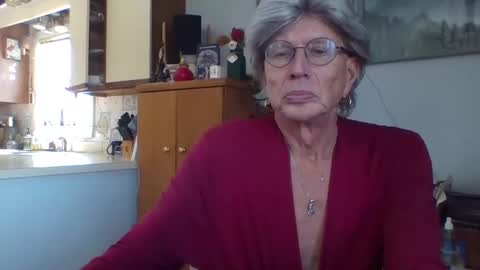 phillipa online show from January 27, 5:04 pm