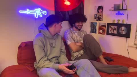 Snapshot of phillycouple1802 chatting on November 13, 2:43 am phillycouple1802 online show from November 13, 2:43 am