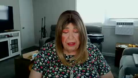 Snapshot of phillyguy195601 chatting on June 12, 4:50 pm Geri online show from June 12, 4:50 pm