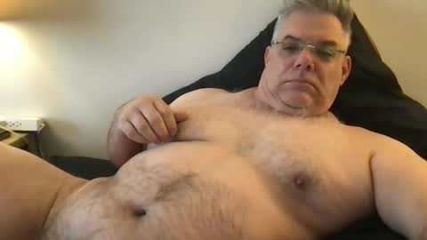 phlpjd online show from December 26, 9:04 pm