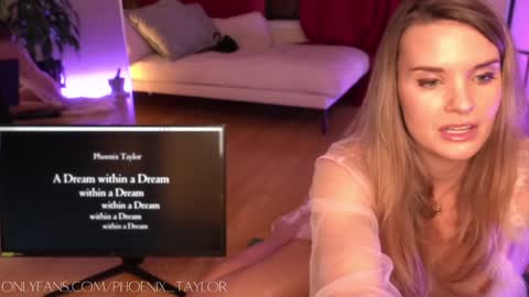 Snapshot of phoenix_taylor chatting on December 20, 4:20 am PHOENIX TAYLOR online show from December 20, 4:20 am