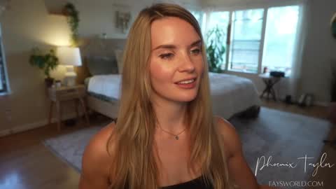 PHOENIX TAYLOR online show from October 28, 12:58 am