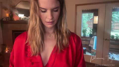 PHOENIX TAYLOR online show from February 14, 9:11 pm