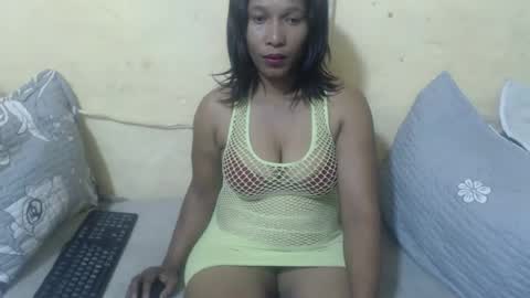 Snapshot of phoenixcandy chatting on June 16, 10:23 pm phoenixcandy online show from June 16, 10:23 pm
