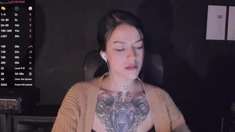 phoenixx_x online show from February 19, 3:39 am