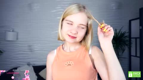 Hann G. Jones online show from November 2, 5:21 am