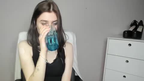 P I A online show from December 2, 9:43 pm