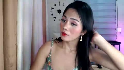 Snapshot of pia_xxx chatting on April 18, 7:58 pm Pia online show from April 18, 7:58 pm