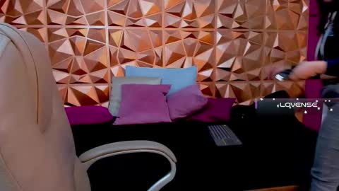  PIA FISHER  online show from March 3, 1:56 am