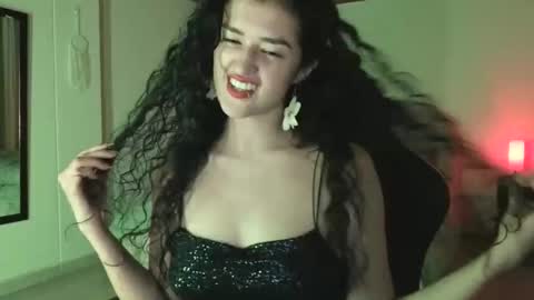 Snapshot of piama_burnss chatting on May 12, 11:57 pm piama_burnss online show from May 12, 11:57 pm