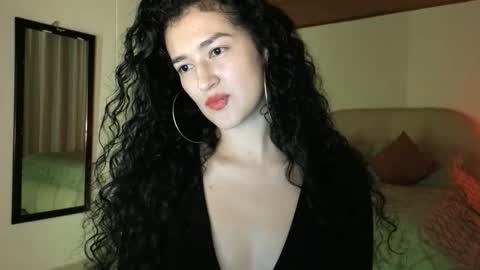 Snapshot of piama_burnss chatting on May 25, 11:55 pm piama_burnss online show from May 25, 11:55 pm