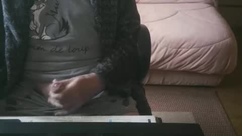 Snapshot of piavola chatting on May 11, 7:03 am piavola online show from May 11, 7:03 am