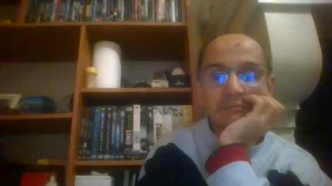 Snapshot of pichoun71 chatting on December 8, 7:54 pm pichoun71 online show from December 8, 7:54 pm
