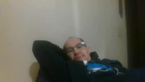 Snapshot of pichoun71 chatting on January 2, 6:50 am pichoun71 online show from January 2, 6:50 am