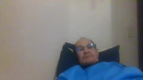 Snapshot of pichoun71 chatting on January 10, 7:25 am pichoun71 online show from January 10, 7:25 am