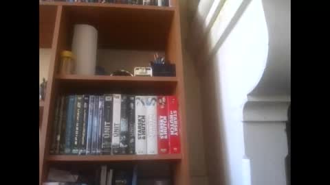 Snapshot of pichoun71 chatting on February 23, 10:39 am pichoun71 online show from February 23, 10:39 am