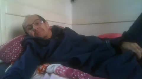 Snapshot of pichoun71 chatting on March 15, 9:59 am pichoun71 online show from March 15, 9:59 am