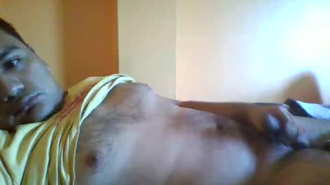 Snapshot of pichulonrenzo chatting on May 31, 6:09 pm PICHULAMOJADA online show from May 31, 6:09 pm