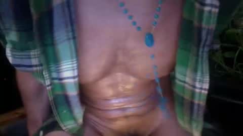 Snapshot of pict8kr chatting on December 12, 5:31 am BEDBULL online show from December 12, 5:31 am