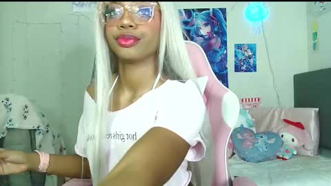 Snapshot of pidgiepoyo chatting on February 27, 1:00 pm Choco online show from February 27, 1:00 pm