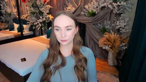 Emelie online show from February 25, 7:14 pm