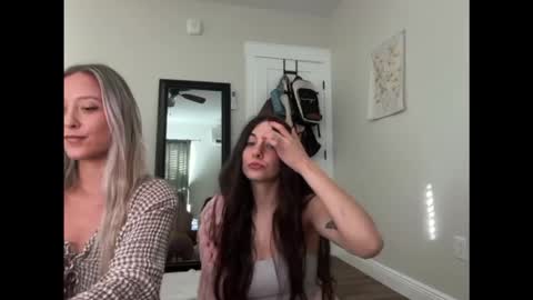 piper online show from November 8, 8:07 pm