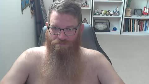 Snapshot of pierced2878 chatting on June 4, 9:10 pm pierced2878 online show from June 4, 9:10 pm