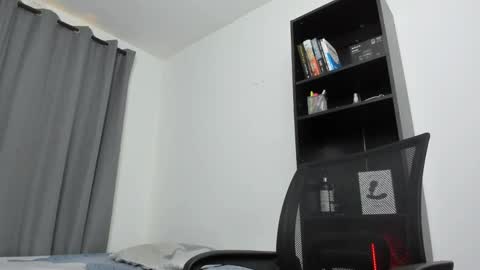 Snapshot of pierrevidal chatting on January 27, 2:35 pm Pierre online show from January 27, 2:35 pm