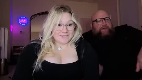 Piggy Rose online show from March 28, 2:00 am