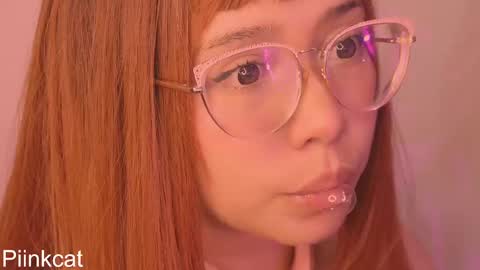 Snapshot of piinkcat chatting on March 3, 9:11 am Emi online show from March 3, 9:11 am