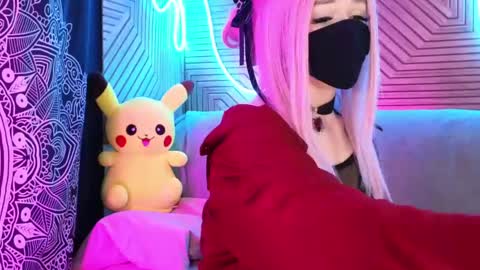 Snapshot of pika_pikaa chatting on May 10, 12:16 am Sonya online show from May 10, 12:16 am