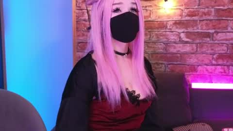 Snapshot of pika_pikaa chatting on July 3, 11:44 pm Sonya online show from July 3, 11:44 pm