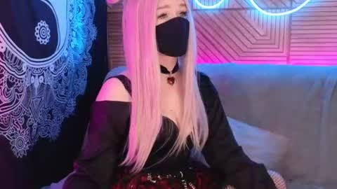 Snapshot of pika_pikaa chatting on July 24, 8:51 pm Sonya online show from July 24, 8:51 pm