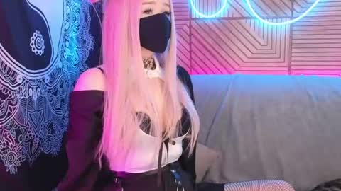 Snapshot of pika_pikaa chatting on July 28, 10:53 pm Sonya online show from July 28, 10:53 pm
