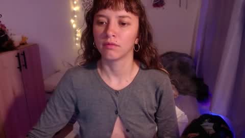 Snapshot of pikawiii chatting on December 5, 5:48 am ill be back on monday 18th of november online show from December 5, 5:48 am