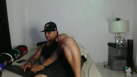 Snapshot of pikoro_gomez chatting on December 2, 6:09 am pikoro_gomez online show from December 2, 6:09 am