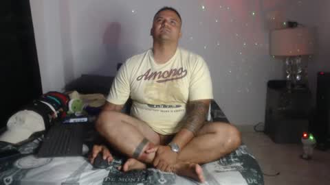 Snapshot of pikoro_gomez chatting on December 6, 5:09 am pikoro_gomez online show from December 6, 5:09 am