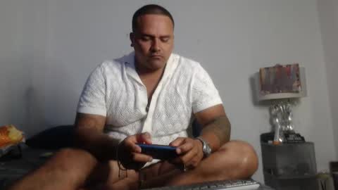 Snapshot of pikoro_gomez chatting on February 2, 7:41 am pikoro_gomez online show from February 2, 7:41 am