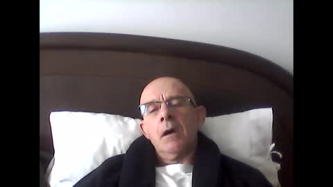 pikuz47 online show from January 12, 1:49 pm