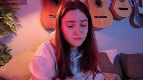 PilloGoddess online show from January 10, 8:38 am