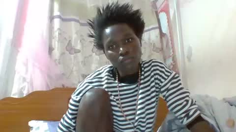 Snapshot of pinah1997 chatting on June 8, 11:05 pm pinah1997 online show from June 8, 11:05 pm