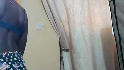 Snapshot of pinah1997 chatting on June 9, 11:22 am pinah1997 online show from June 9, 11:22 am