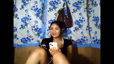 Snapshot of pinay_just18th chatting on April 26, 12:03 pm pinay_just18th online show from April 26, 12:03 pm