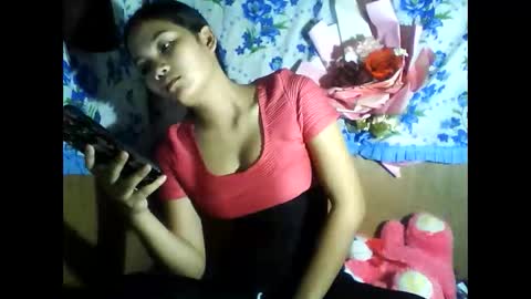 Snapshot of pinay_just18th chatting on May 25, 9:15 am pinay_just18th online show from May 25, 9:15 am