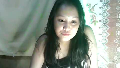 Snapshot of pinay_mama_milkbigboobs chatting on March 6, 4:49 pm pinay_mama_milkbigboobs online show from March 6, 4:49 pm