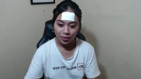 Snapshot of pinay_shinexxx chatting on April 20, 6:05 am pinay_shinexxx online show from April 20, 6:05 am